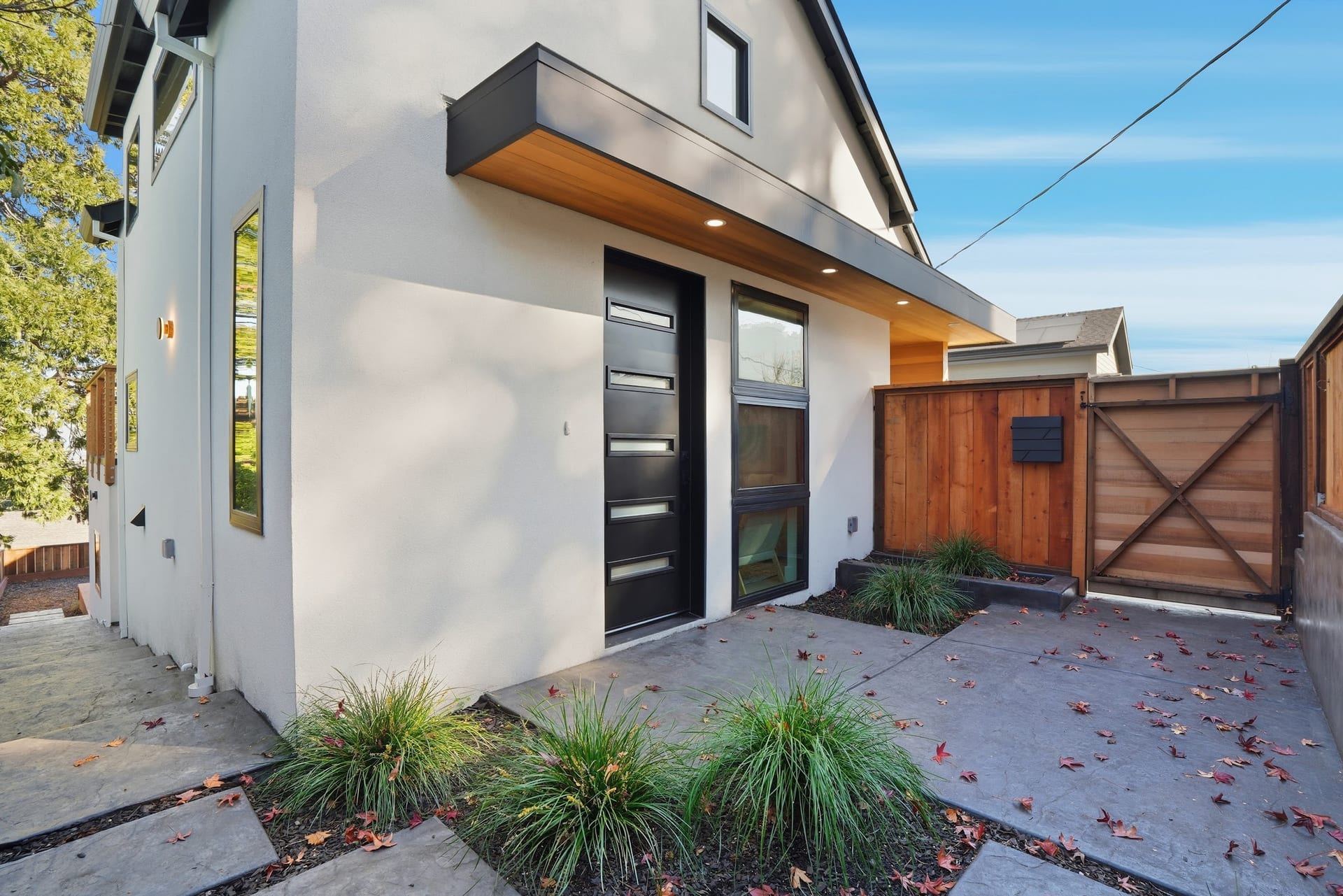 Modern new home construction with attached adu brisbane ca